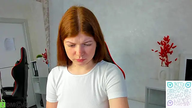 Snapshot of Nika_Jonson chatting on 14, 12, 2025 Nika Jonson online show from 14, 12, 2025