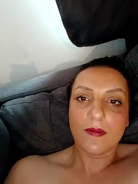 Snapshot of LyndaTruelove chatting on 25, 10, 2025 LyndaTruelove online show from 25, 10, 2025