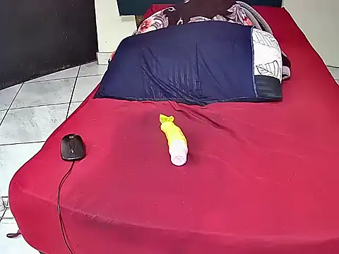 Snapshot of HeavenBaby24 chatting on 24, 10, 2025 HeavenBaby24 online show from 24, 10, 2025