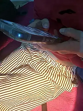 Cherry Le02 online show from 8, 1, 2026