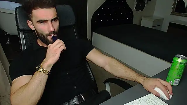 MicahLane online show from 28, 7, 2026