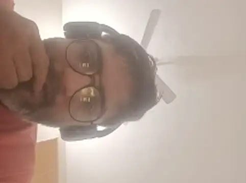 sharkslayer143 online show from 25, 10, 2025