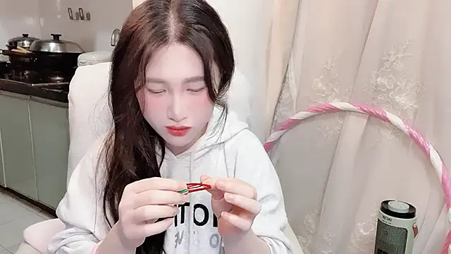 anna-888- online show from 13, 12, 2025