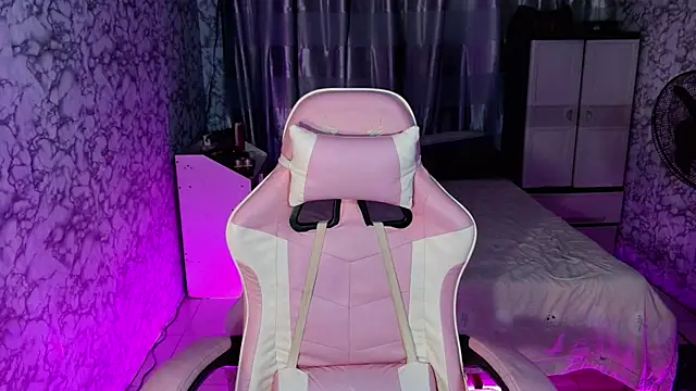  Lachica  online show from 10, 11, 2025