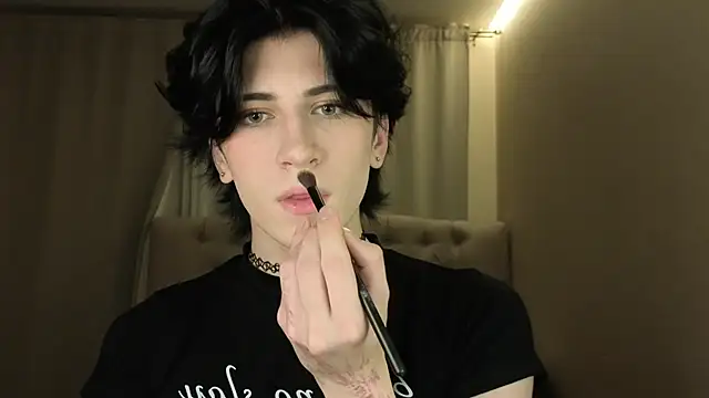 Oliver star boy  online show from 18, 4, 2026