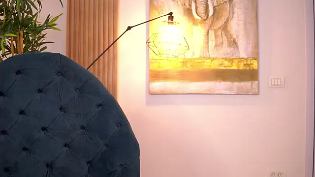 Aisha Bee online show from 16, 3, 2026