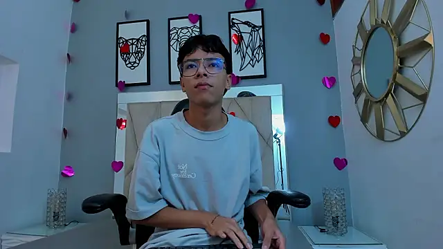 Snapshot of adams_bobby chatting on 18, 2, 2026 adams bobby online show from 18, 2, 2026