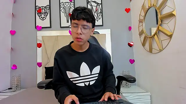 Snapshot of adams_bobby chatting on 27, 2, 2026 adams bobby online show from 27, 2, 2026