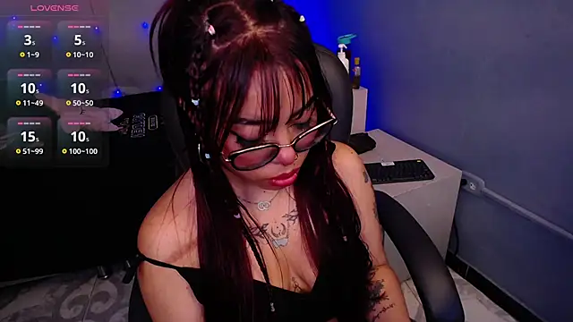 LittleNathy  online show from 1, 11, 2025