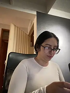 Kloe Novoa online show from 11, 2, 2026