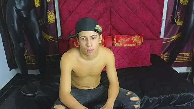 Horny Duo0 online show from 25, 10, 2025