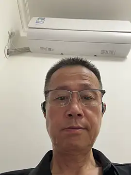 liangyueguo520 online show from 28, 10, 2025