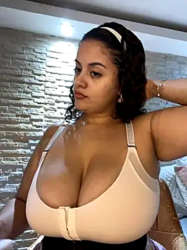 amellita-33 online show from 5, 11, 2025