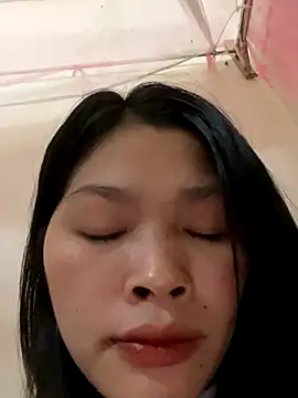 Snapshot of simmi-2 chatting on 25, 10, 2025 simmi-2 online show from 25, 10, 2025