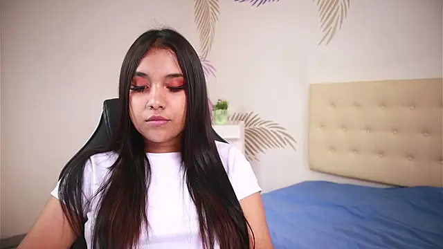 Isabelle Lane online show from 24, 11, 2025