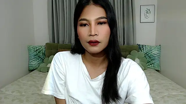 Snapshot of YourPrettyBella_TS chatting on 17, 1, 2026 YourPrettyBella TS online show from 17, 1, 2026