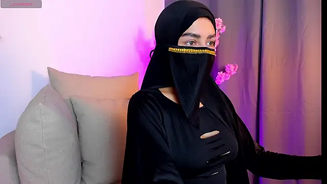 shaima   online show from 15, 12, 2025