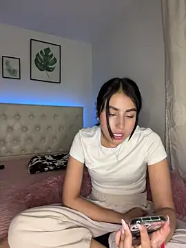 BIJOU SECRET online show from 20, 5, 2026