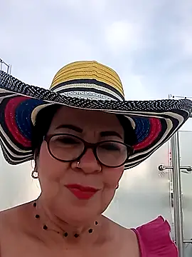 laliItaclark online show from 30, 4, 2026