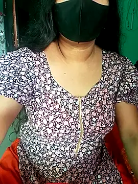 Chadni19 online show from 4, 11, 2025