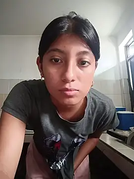 Snapshot of YeseniaRodriguez3 chatting on 5, 3, 2026 YeseniaRodriguez3 online show from 5, 3, 2026