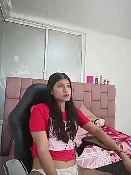 YeseniaRodriguez3 online show from 16, 5, 2026