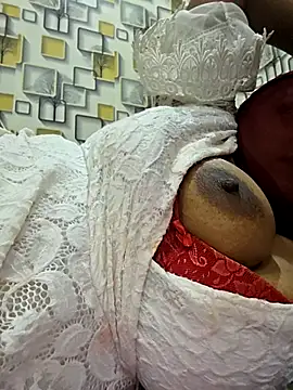 rani5565 online show from 3, 11, 2025