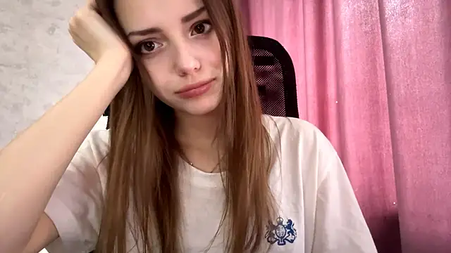 AliceStacy online show from 26, 10, 2025