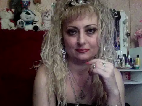 xHot Amazonq online show from 1, 11, 2025