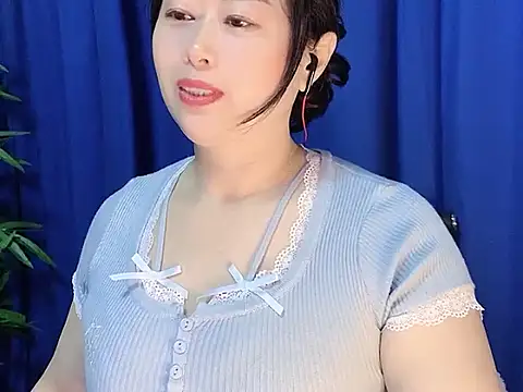 yaoyao22678 online show from 25, 11, 2025