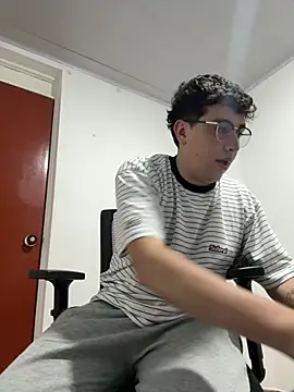 Snapshot of Sam_Rush chatting on 10, 7, 2026 Sam Rush online show from 10, 7, 2026