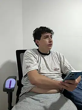 Snapshot of Sam_Rush chatting on 26, 7, 2026 Sam Rush online show from 26, 7, 2026