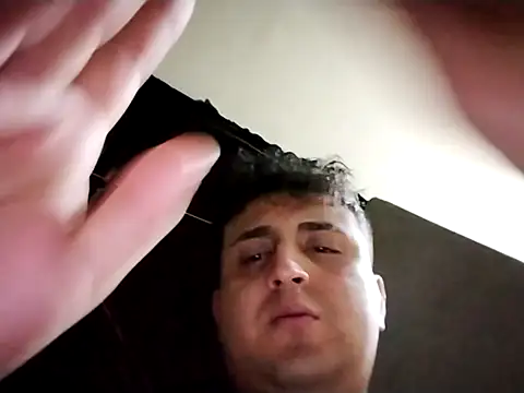 Snapshot of Mrandreuw chatting on 28, 11, 2025 Mrandreuw online show from 28, 11, 2025