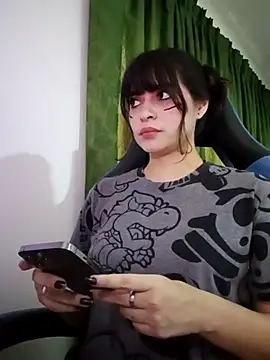 Annagoth  online show from 27, 11, 2025