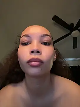 nikkiloveee online show from 7, 8, 2026