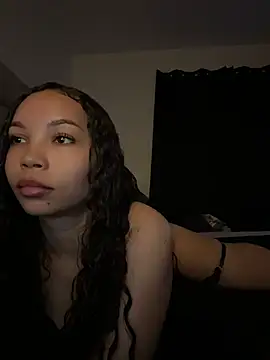 nikkiloveee online show from 10, 8, 2026