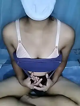 Snapshot of Cutie_Miya chatting on 8, 3, 2026 Cutie Miya online show from 8, 3, 2026