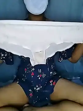 Snapshot of Cutie_Miya chatting on 10, 3, 2026 Cutie Miya online show from 10, 3, 2026