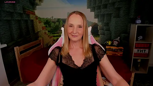 ScarlettPalmer online show from 2, 5, 2026