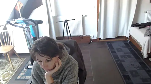 MissDyannis online show from 12, 3, 2026