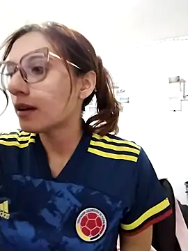 bellastorme04 online show from 27, 3, 2026