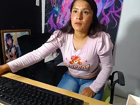 NahomiLove  online show from 27, 10, 2025