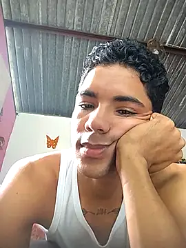 Alex Sweeting online show from 25, 11, 2025