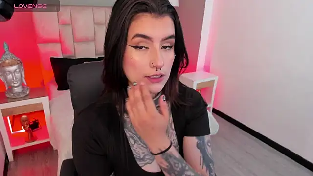 mia jagger online show from 6, 5, 2026