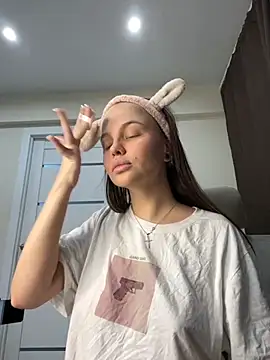 KissMeSashaPlz online show from 31, 10, 2025