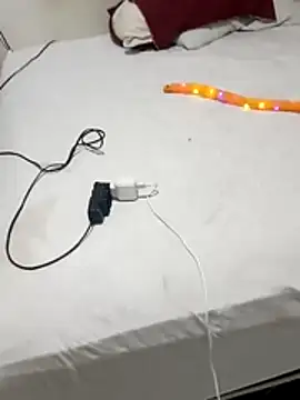  - - -meretriz online show from 27, 10, 2025