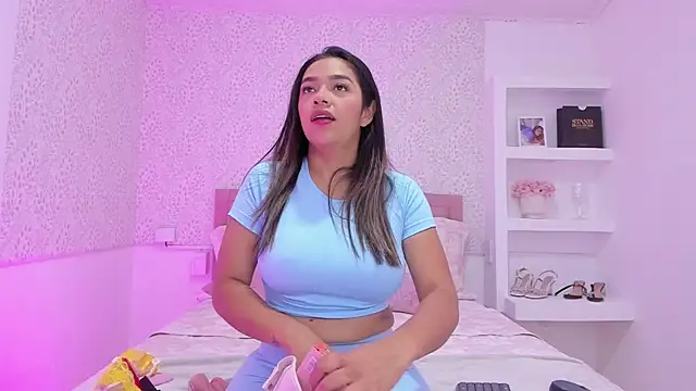 KatieBoison online show from 28, 11, 2025