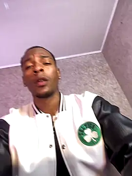 Snapshot of for_itan chatting on 5, 11, 2025 for itan online show from 5, 11, 2025