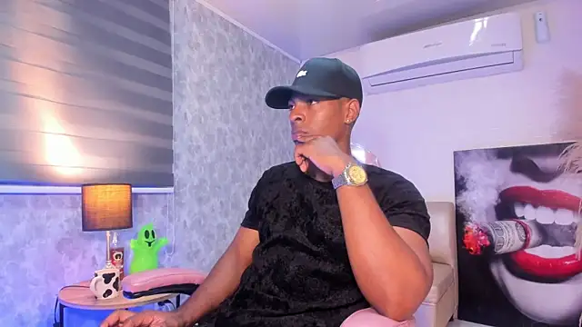 Snapshot of for_itan chatting on 14, 11, 2025 for itan online show from 14, 11, 2025