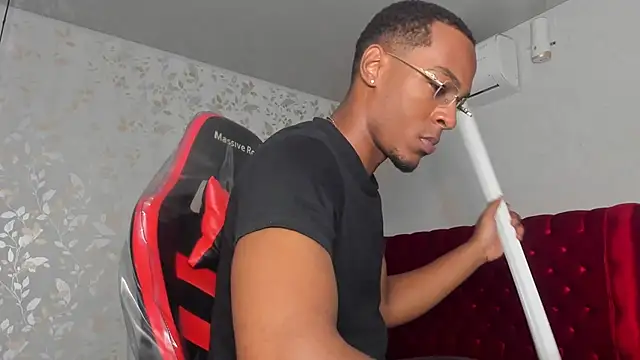 Snapshot of for_itan chatting on 21, 11, 2025 for itan online show from 21, 11, 2025